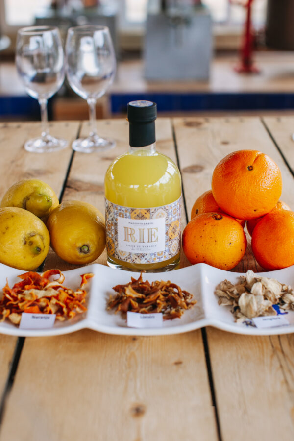 RÍE - Valencia Orange Liqueur - Image 2